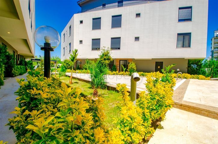 Квартира 2+1 в районе Гюзельоба Лара Анталья