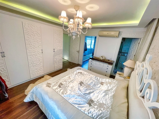 Элитная квартира 4+1 с видом на Средиземное море в Анталии