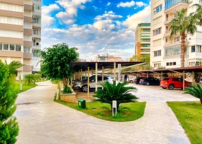 Элитная квартира 4+1 с видом на Средиземное море в Анталии