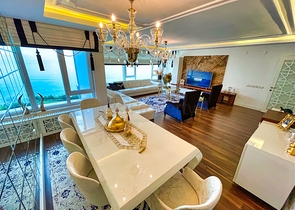 Элитная квартира 4+1 с видом на Средиземное море в Анталии