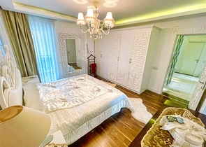 Элитная квартира 4+1 с видом на Средиземное море в Анталии