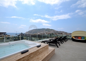 Трехкомнатная квартира в центре Алании