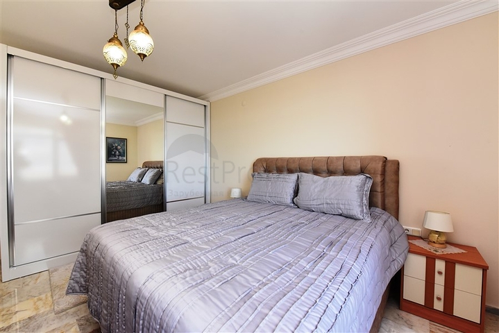 Трехкомнатная квартира с видом на море