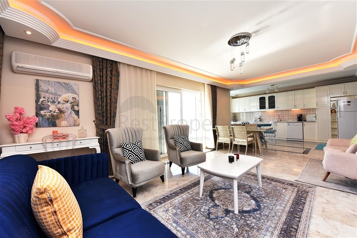 Трехкомнатная квартира с видом на море