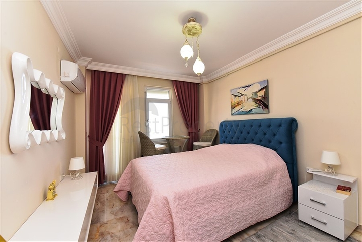 Трехкомнатная квартира с видом на море