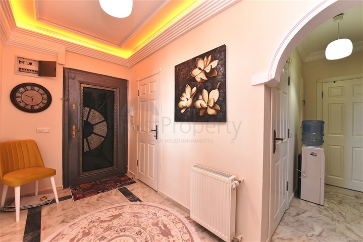 Трехкомнатная квартира с видом на море