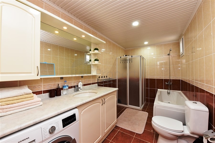 Трехкомнатная квартира с видом на море