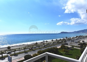 Трехкомнатная квартира с видом на море