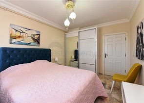 Трехкомнатная квартира с видом на море