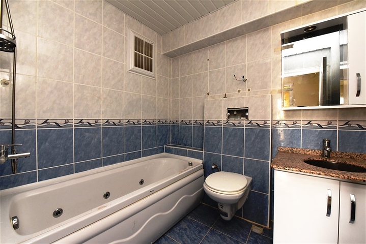 Квартира планировки 2+1 с видом на море