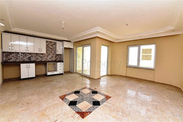 Квартира планировки 2+1 с видом на море