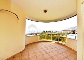 Квартира планировки 2+1 с видом на море