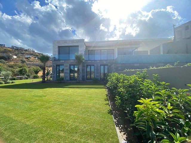 Комфортные и просторные виллы с панорамным видом!