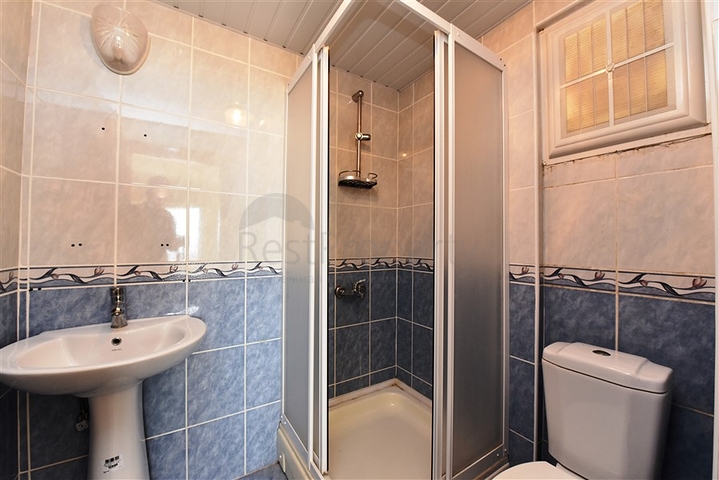 Трехкомнатная квартира с мебелью