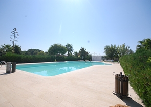 Трехкомнатная квартира с мебелью