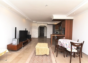 Трехкомнатная квартира с мебелью