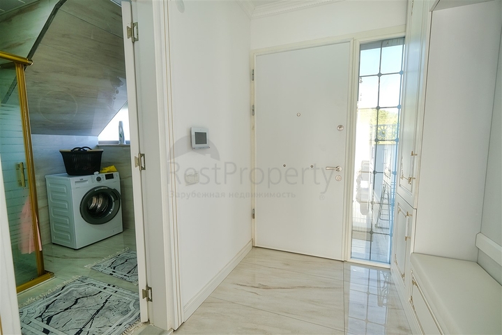 Вилла с 3 спальнями в Гейнюке Кемере