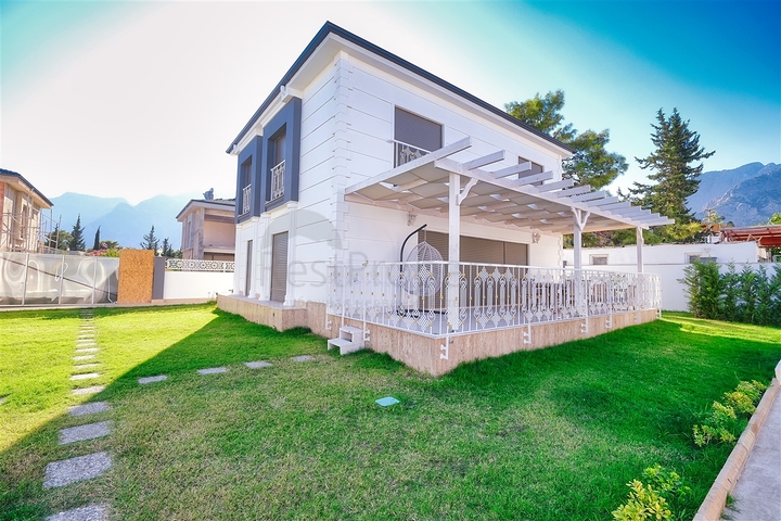 Вилла с 3 спальнями в Гейнюке Кемере