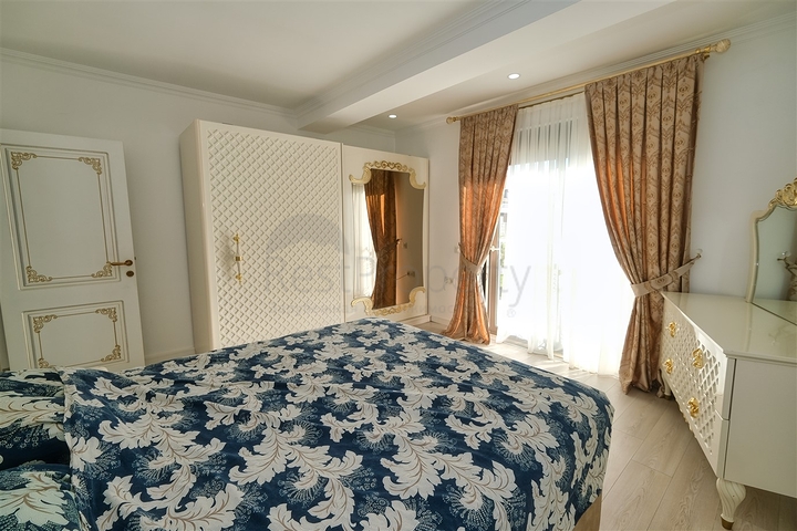 Вилла с 3 спальнями в Гейнюке Кемере