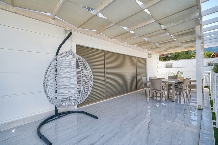 Вилла с 3 спальнями в Гейнюке Кемере