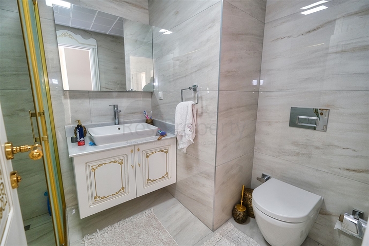 Вилла с 3 спальнями в Гейнюке Кемере