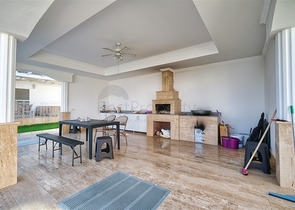 Вилла с 3 спальнями в Гейнюке Кемере