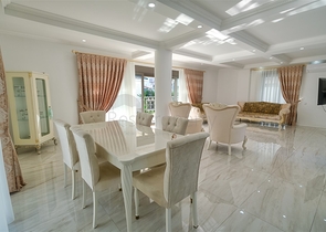 Вилла с 3 спальнями в Гейнюке Кемере