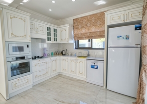 Вилла с 3 спальнями в Гейнюке Кемере