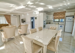 Вилла с 3 спальнями в Гейнюке Кемере