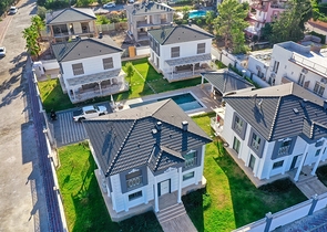 Вилла с 3 спальнями в Гейнюке Кемере