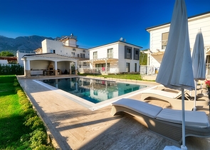 Вилла с 3 спальнями в Гейнюке Кемере