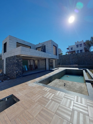 Строится комфортная вилла - проект в семейном районе Бодрума!