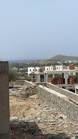 Строится комфортная вилла - проект в семейном районе Бодрума!