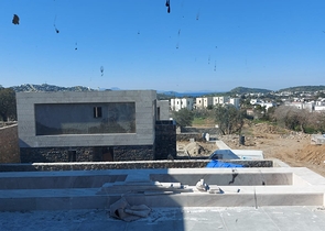 Строится комфортная вилла - проект в семейном районе Бодрума!