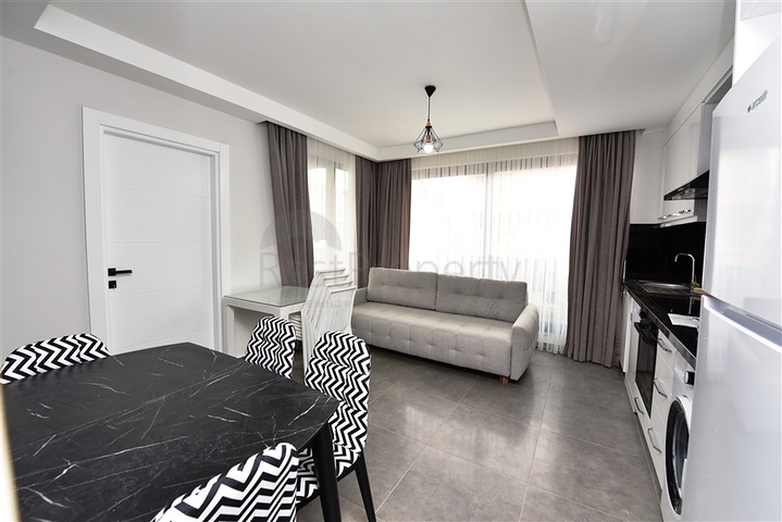 Меблированная квартира планировки 1+1 в 100 от моря