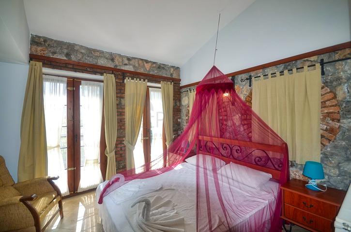 Уютная вилла с 3 спальнями в Фетхие