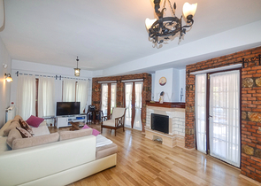 Уютная вилла с 3 спальнями в Фетхие