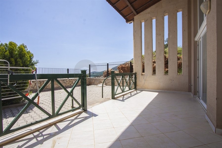 Меблированная апарт вилла планировки 2+1