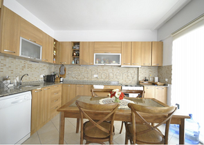 Квартира 2+1 с мебелью в Чамьюва Кемере 500 м до моря