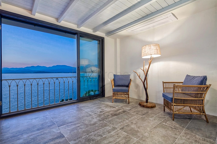 Элитная вилла 4+1 с мебелью с видом на Средиземное море