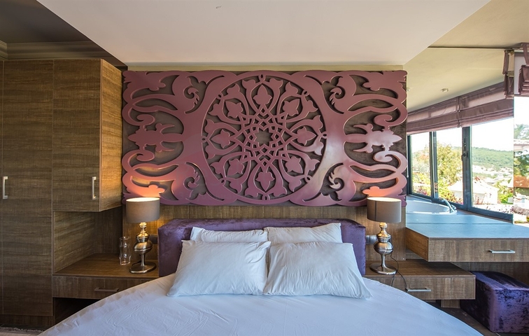 Вилла 3+1 с мебелью с личным бассейном в Оваджике Фетхие