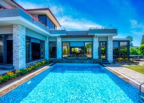 Вилла 3+1 с мебелью с личным бассейном в Оваджике Фетхие