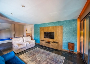 Вилла 3+1 с мебелью с личным бассейном в Оваджике Фетхие