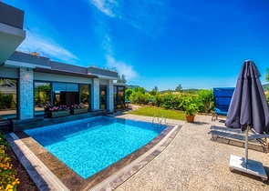 Вилла 3+1 с мебелью с личным бассейном в Оваджике Фетхие