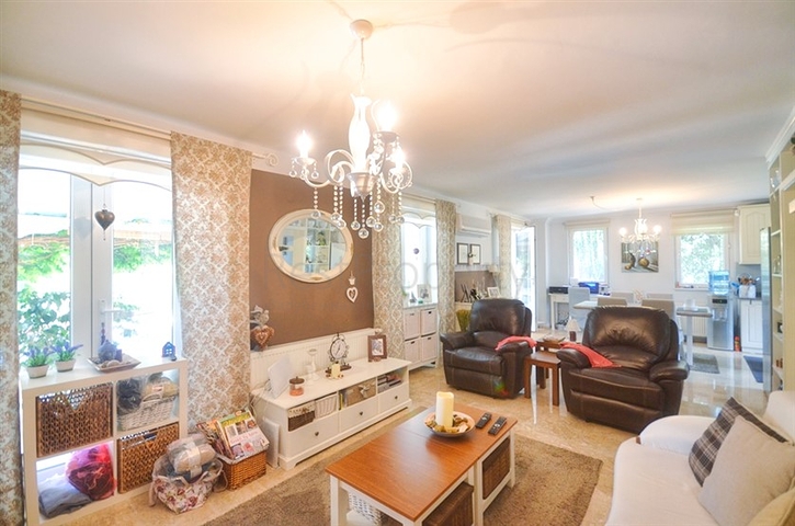 Отдельностоящая вилла 3+1 в Оваджике Фетхие