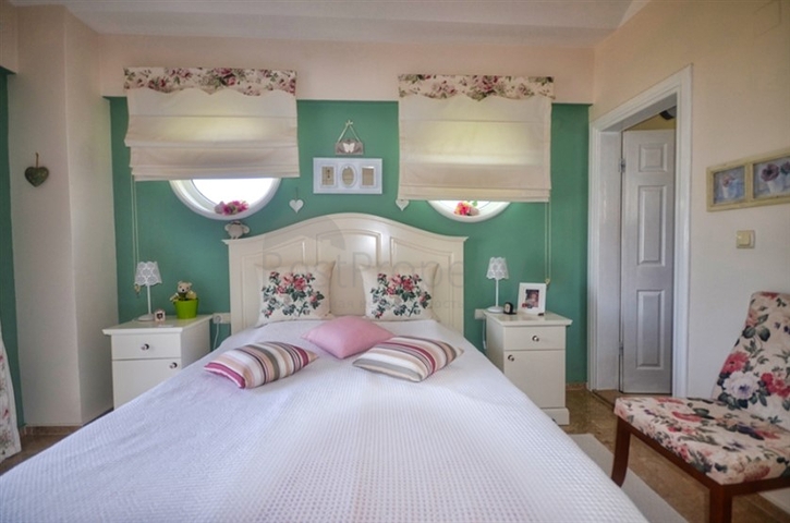 Отдельностоящая вилла 3+1 в Оваджике Фетхие