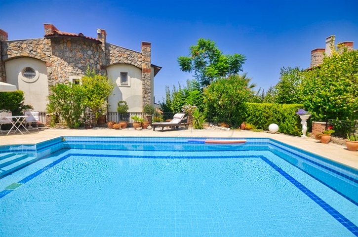 Отдельностоящая вилла 3+1 в Оваджике Фетхие