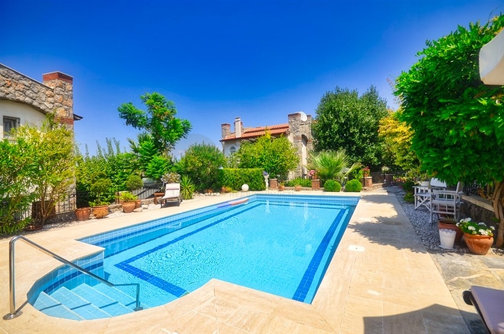 Отдельностоящая вилла 3+1 в Оваджике Фетхие