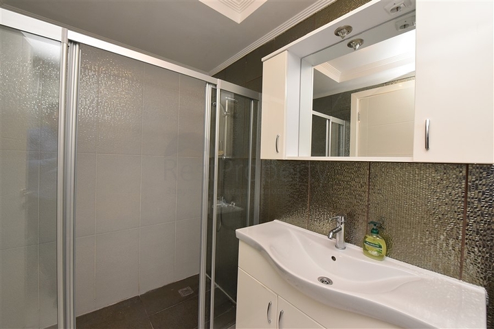 Двухкомнатная квартира с мебелью