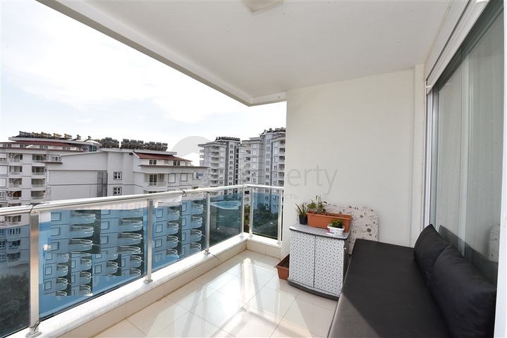 Двухкомнатная квартира с мебелью